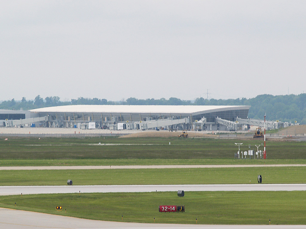 New Midfield Terminal "A" Concourse