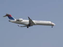 Delta Connection CRJ-700