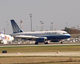 United Airlines A319-131