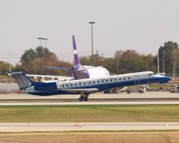 United Express E-145LR