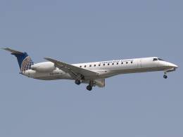 Continental Express ERJ-145