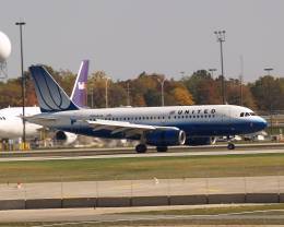 United Airlines A319-131