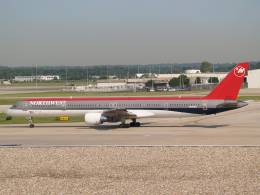 Northwest 757-300