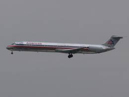 American Airlines MD88